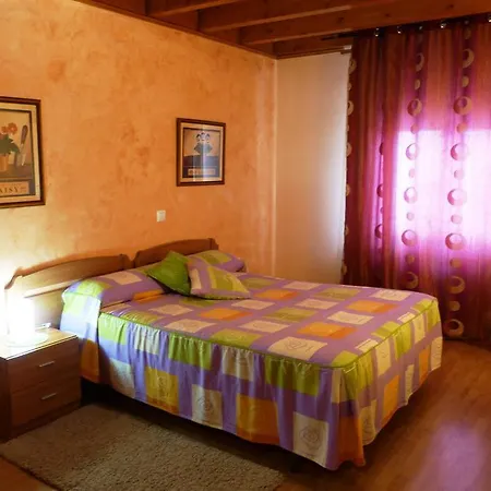 Guest house El Golobar