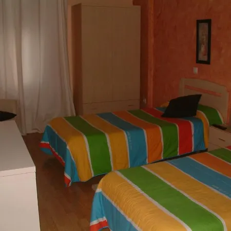 Guest house El Golobar 2*