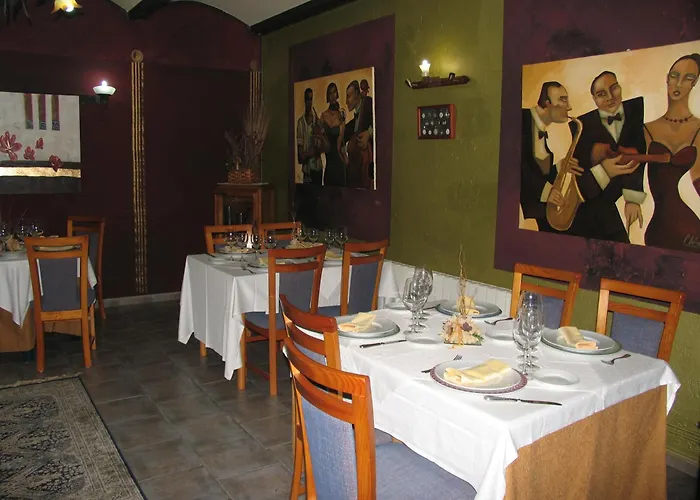 بيت ضيافة El Golobar رينوسا