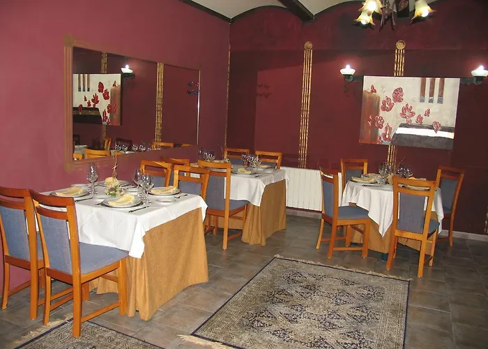 El Golobar 2* رينوسا