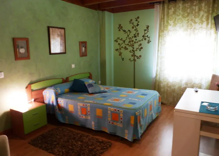 El Golobar 2* ריינוסה