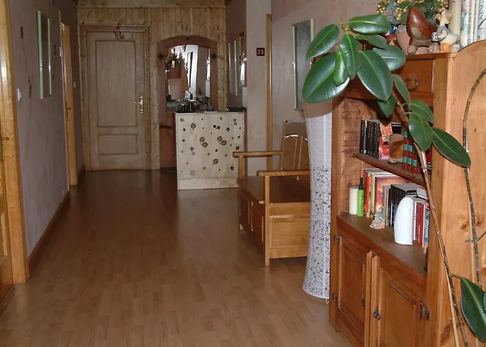 ゲストハウス El Golobar