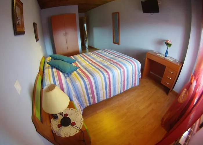 El Golobar بيت ضيافة 2*