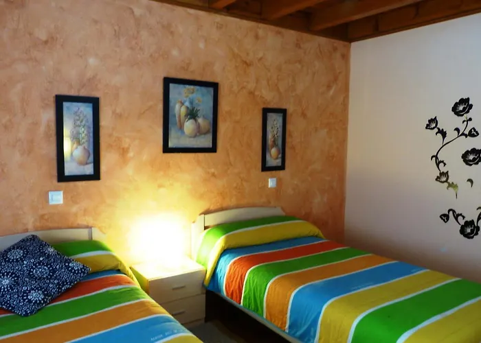 בית הארחה El Golobar ריינוסה